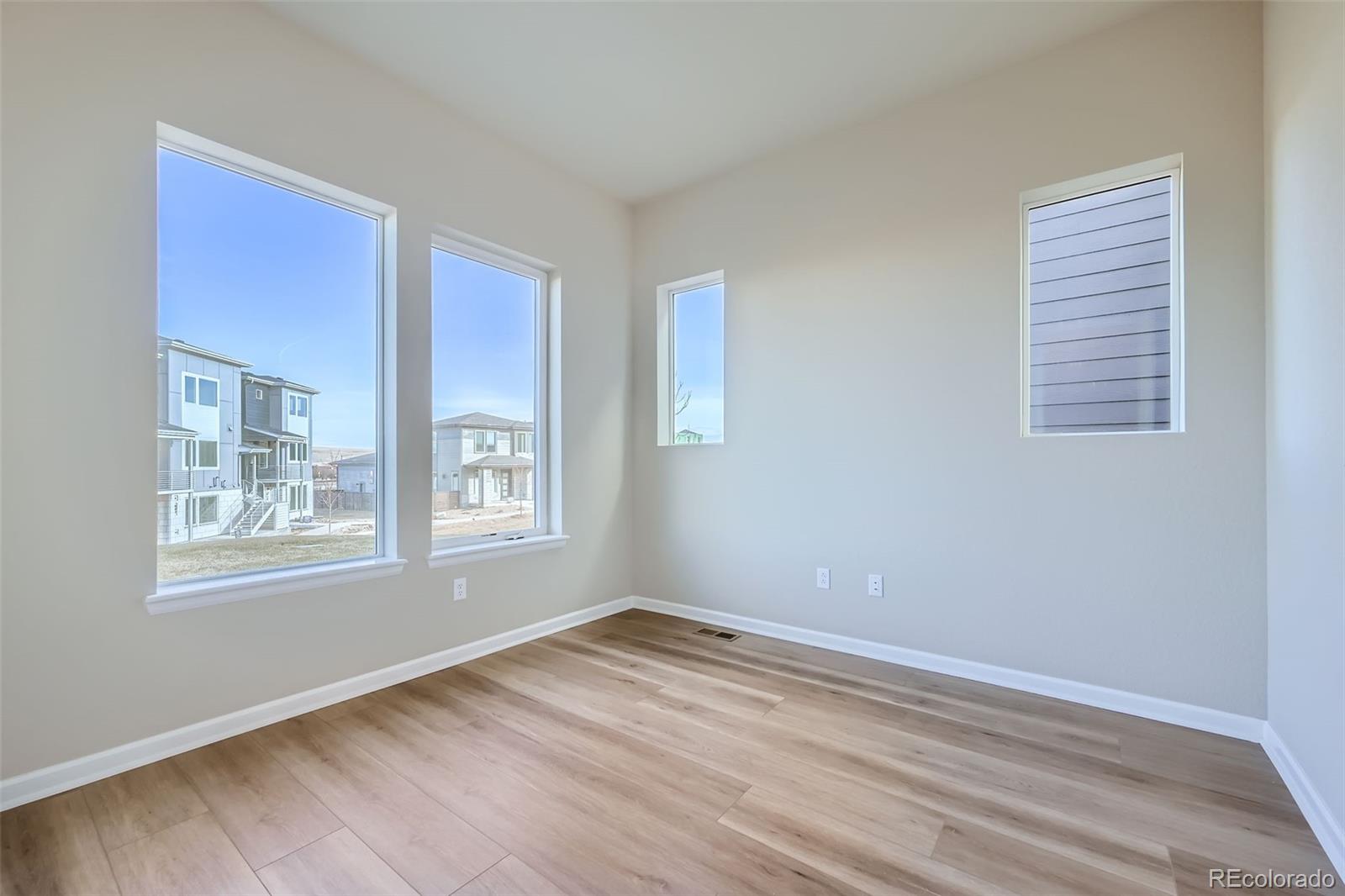 MLS Image #10 for 681  harness street,erie, Colorado