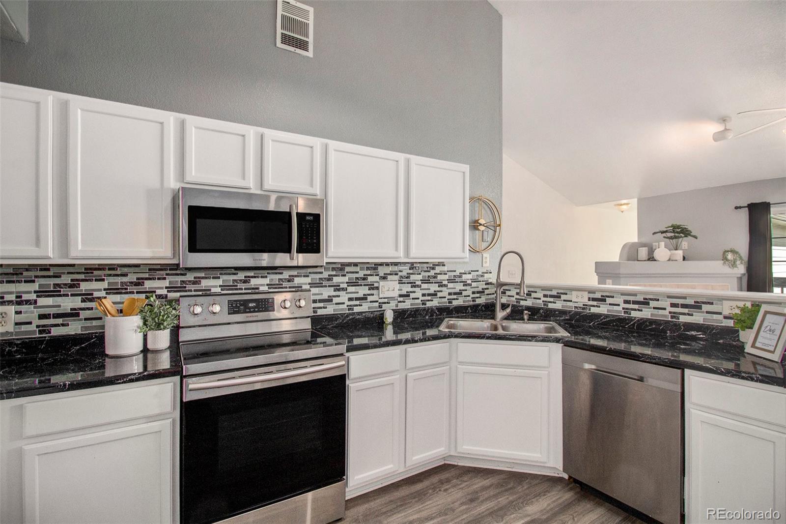 MLS Image #3 for 3231 e 103rd place 308,thornton, Colorado
