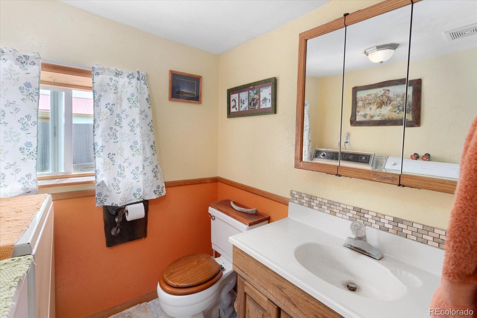 MLS Image #25 for 939  i street,salida, Colorado