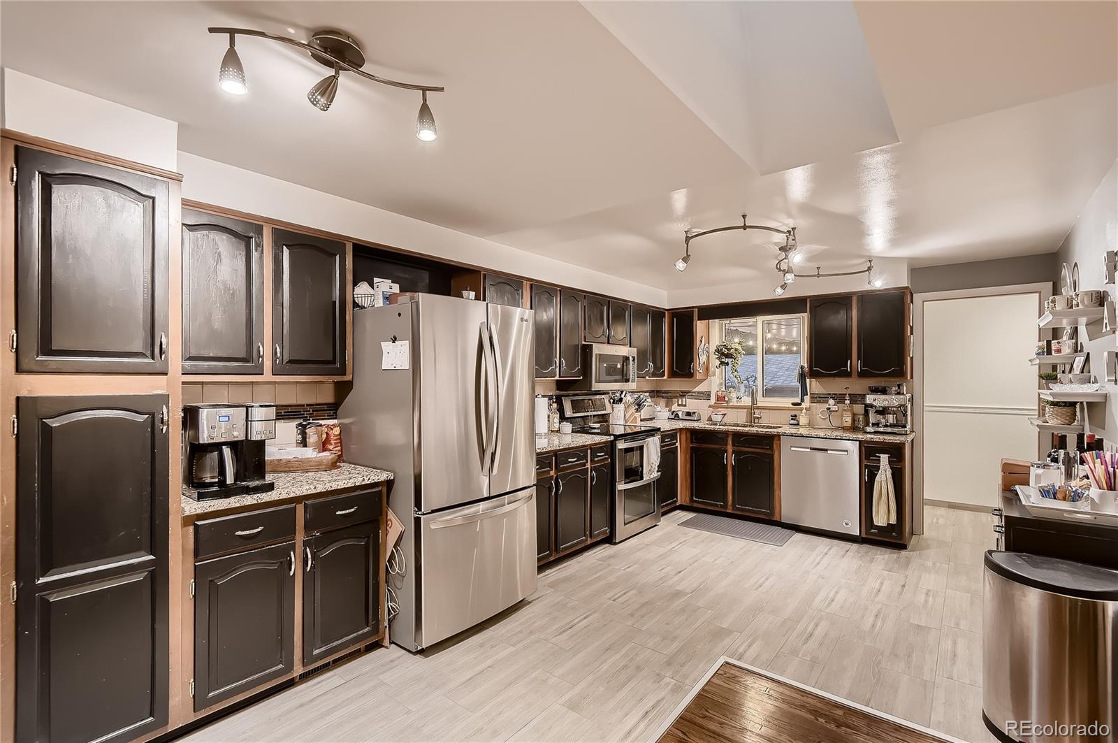 MLS Image #10 for 2745 s kendall way,denver, Colorado