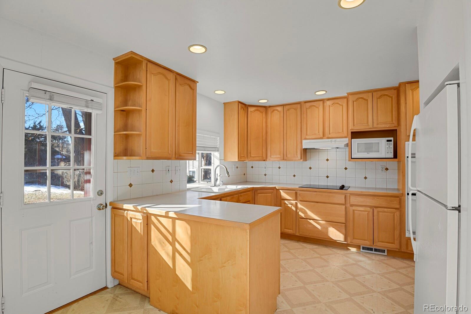 MLS Image #10 for 5648 e greenwood place,denver, Colorado