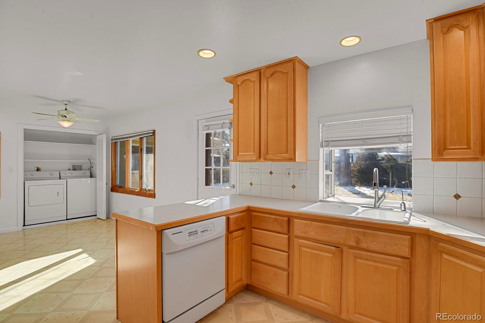 MLS Image #13 for 5648 e greenwood place,denver, Colorado