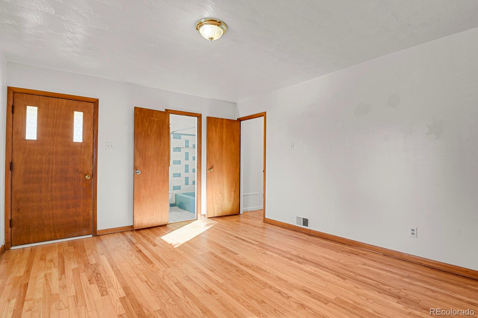 MLS Image #16 for 5648 e greenwood place,denver, Colorado