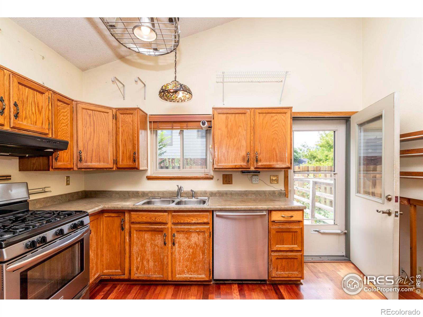 MLS Image #5 for 1300  gay circle,longmont, Colorado