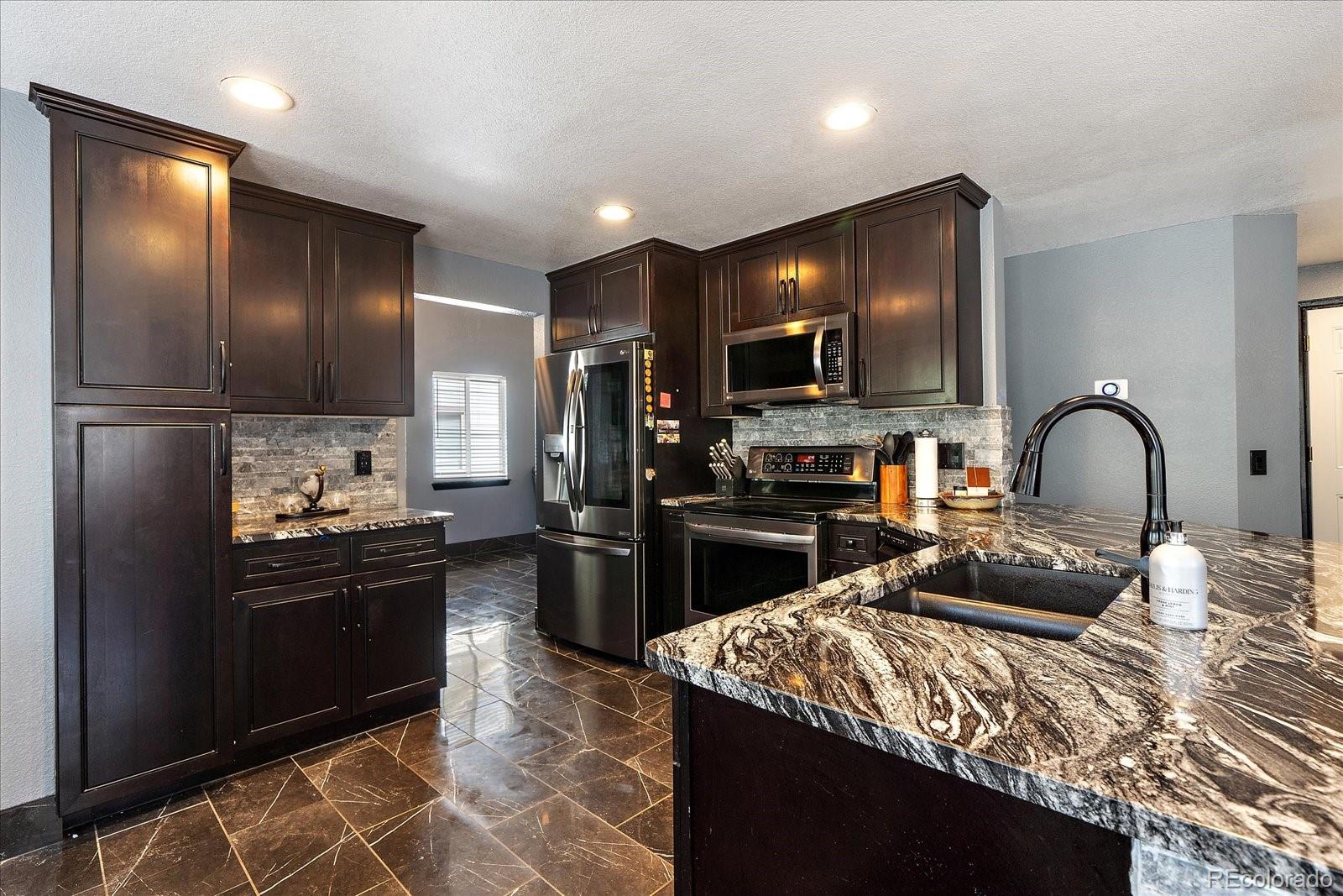 MLS Image #8 for 4333 s genoa court,centennial, Colorado