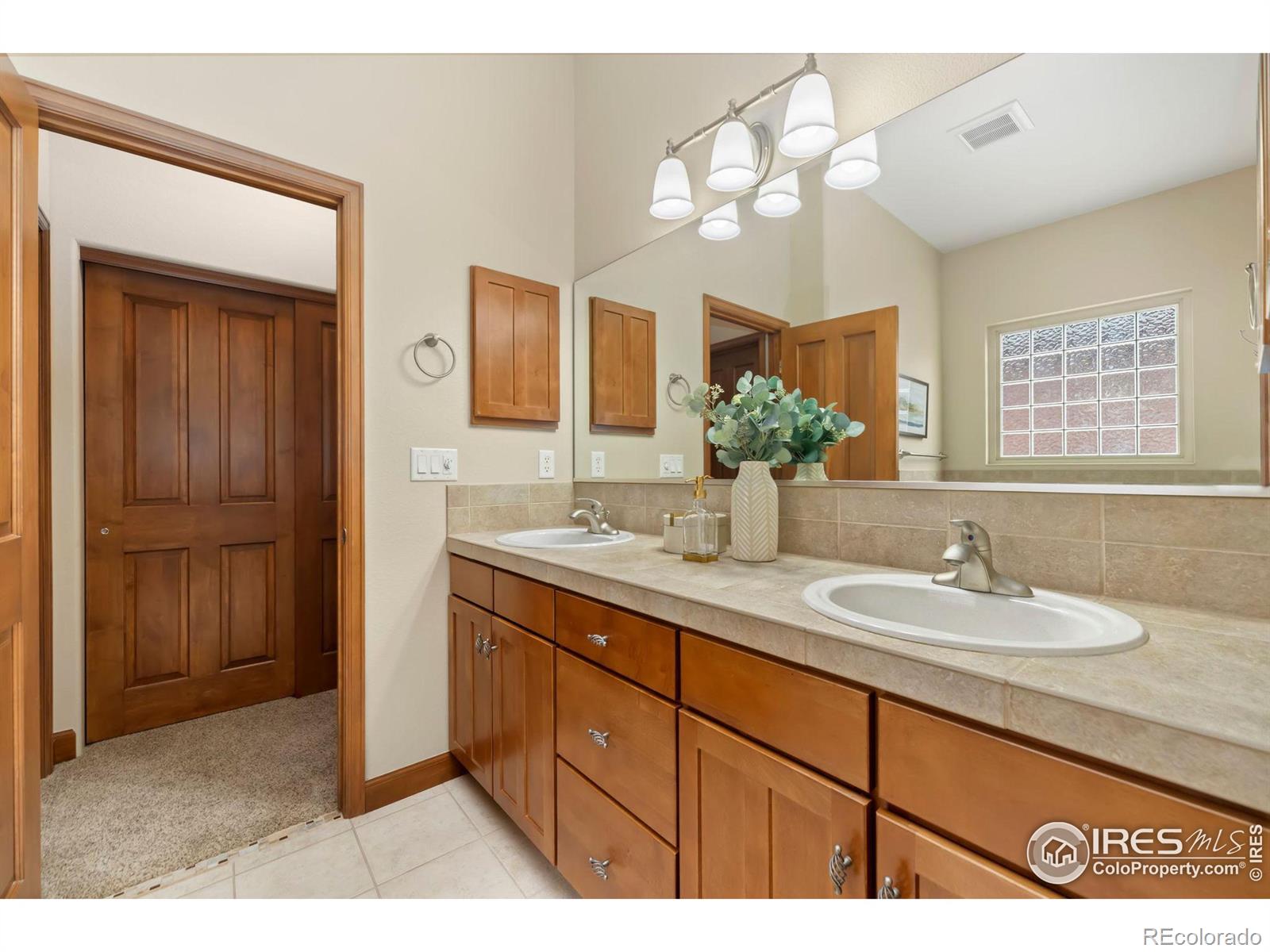 MLS Image #18 for 8209  spinnaker bay drive,windsor, Colorado