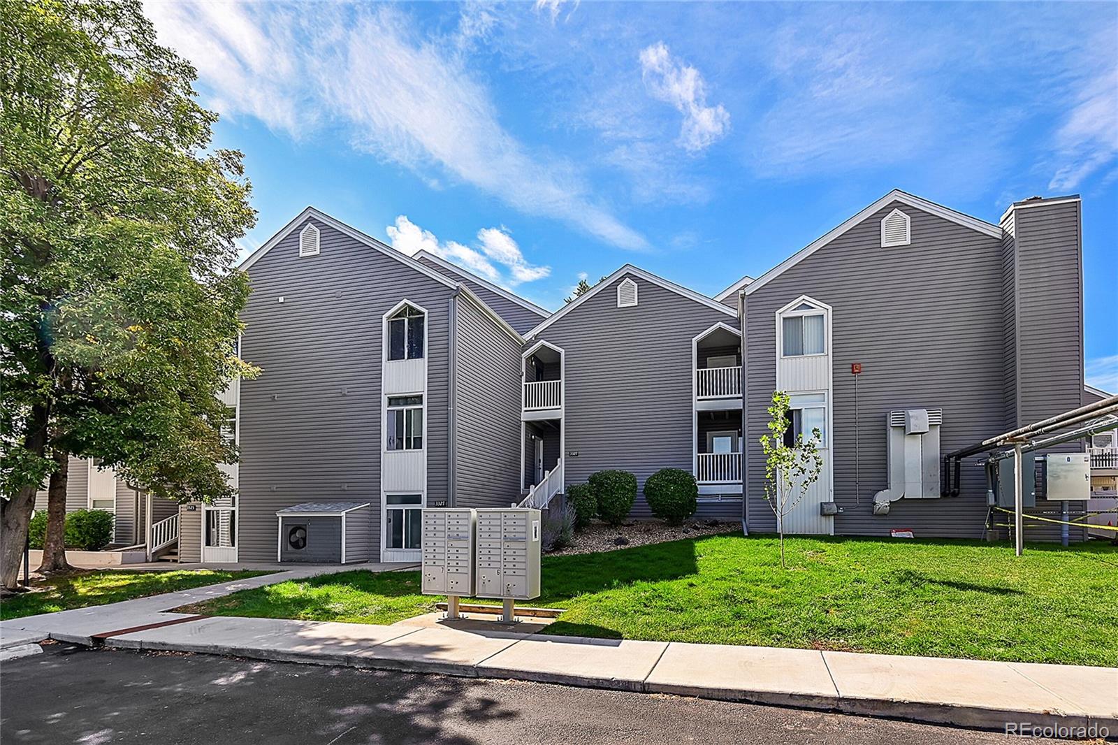 MLS Image #24 for 3325 s monaco street,denver, Colorado