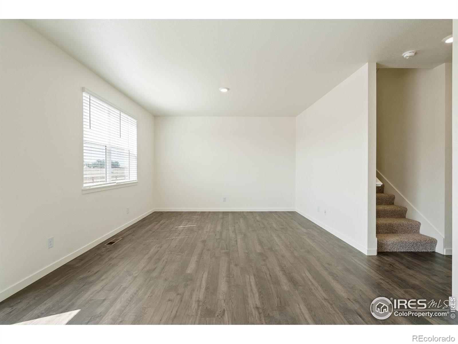 MLS Image #8 for 4746  antler way,johnstown, Colorado