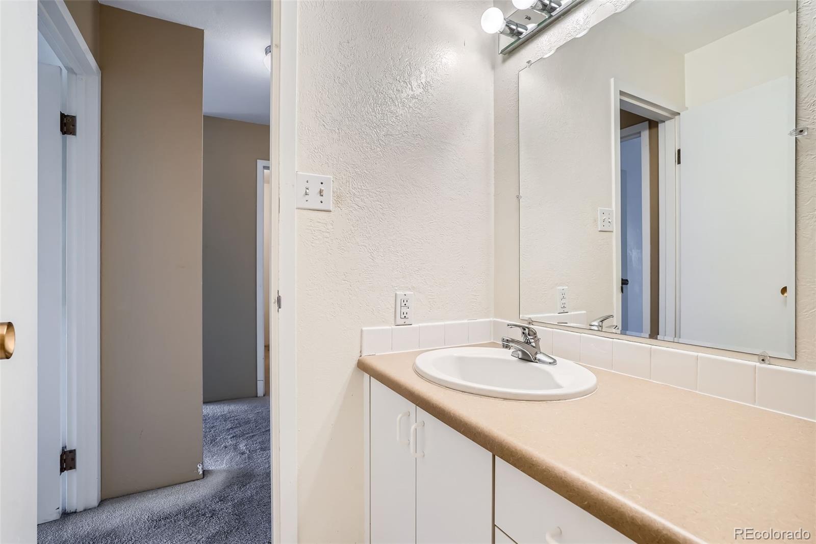 MLS Image #19 for 460 s marion parkway,denver, Colorado