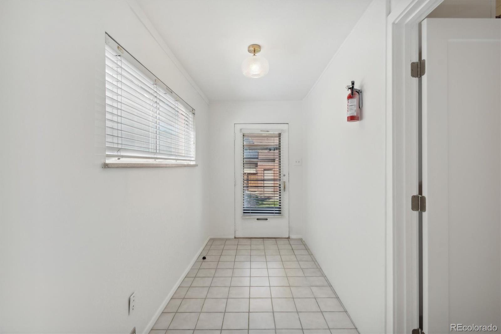 MLS Image #9 for 1581 s clarkson street,denver, Colorado