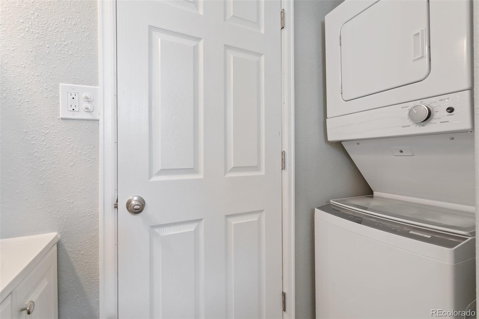 MLS Image #21 for 1917  manitoba drive,colorado springs, Colorado
