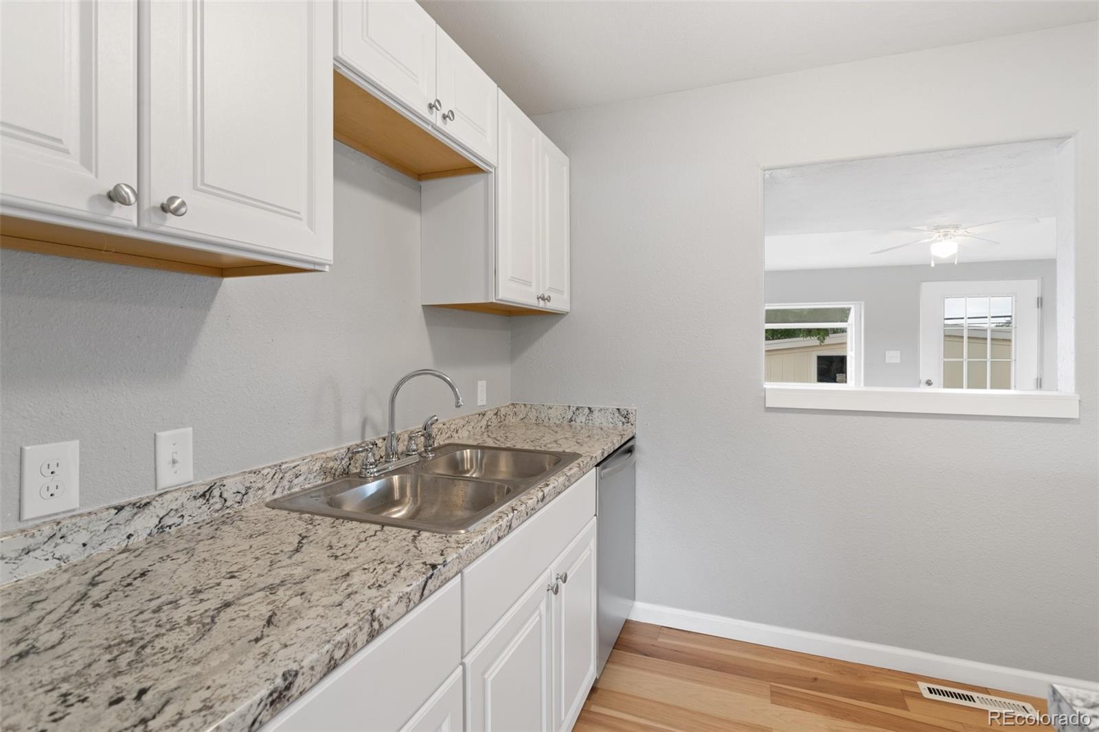MLS Image #6 for 1917  manitoba drive,colorado springs, Colorado