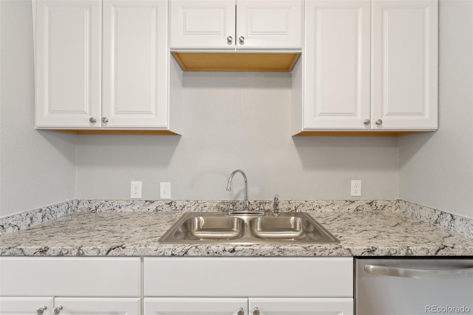 MLS Image #7 for 1917  manitoba drive,colorado springs, Colorado