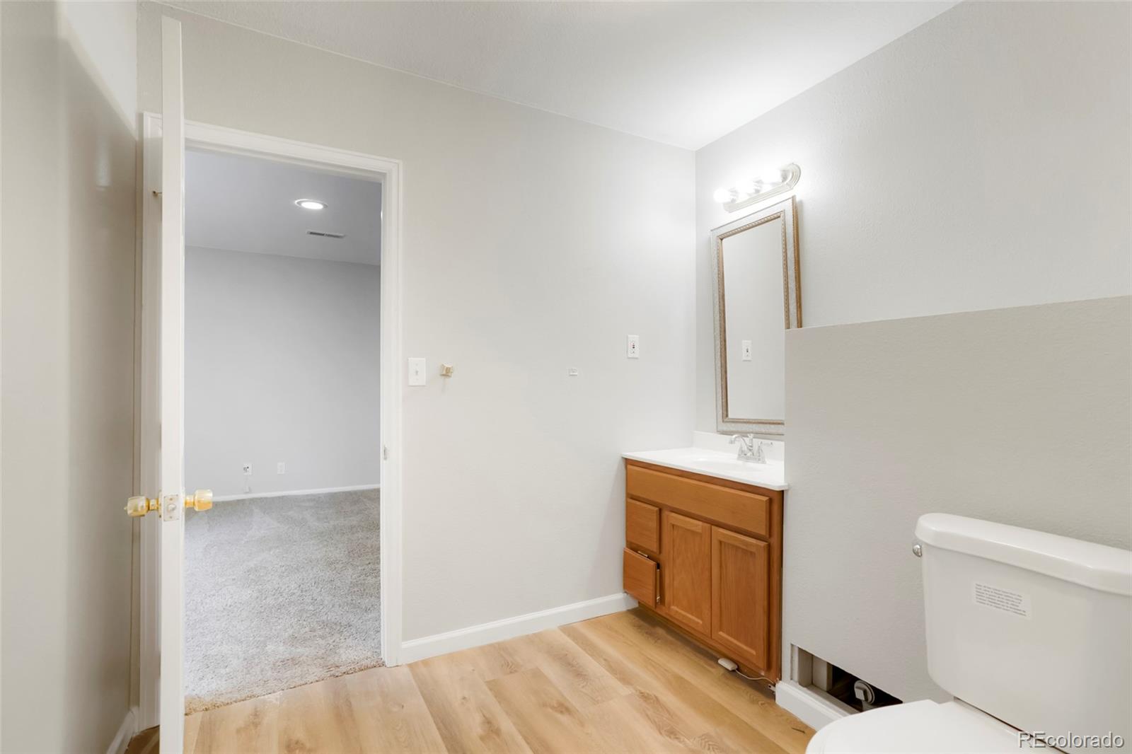 MLS Image #27 for 477 s jasmine street,denver, Colorado