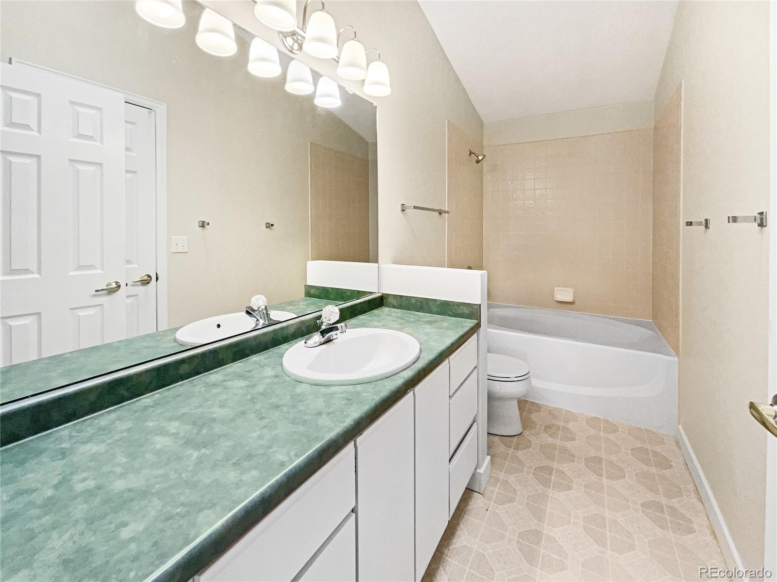 MLS Image #19 for 2818 w centennial drive h,littleton, Colorado
