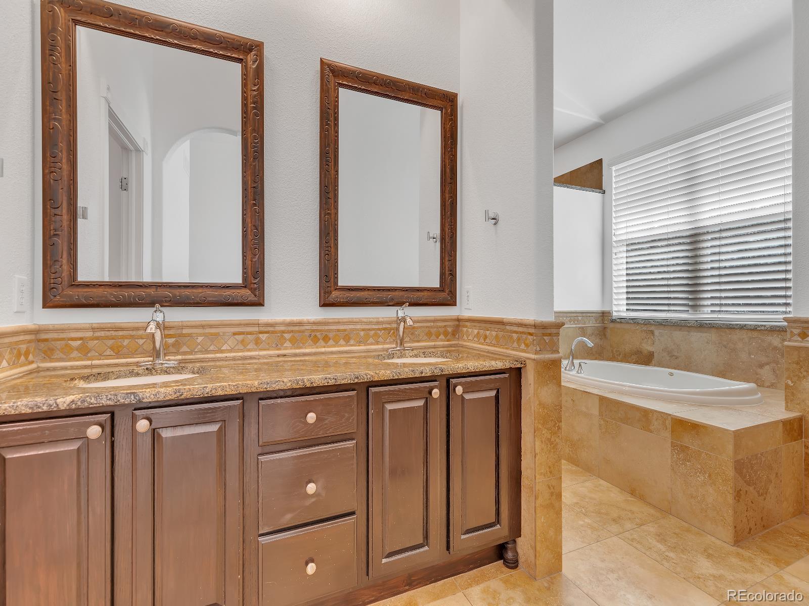 MLS Image #12 for 24358 e roxbury circle,aurora, Colorado