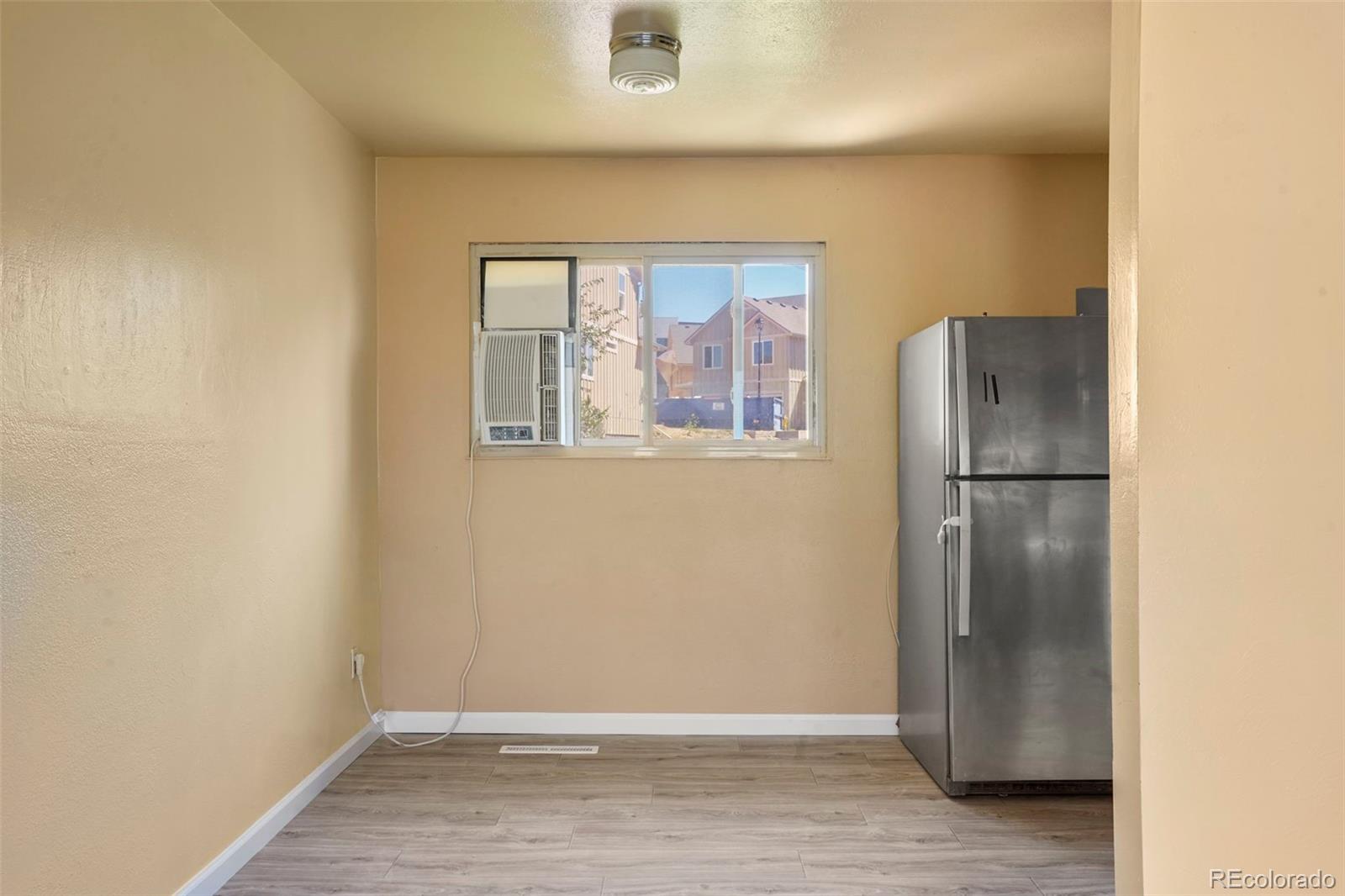 MLS Image #4 for 1553  alvarado drive,colorado springs, Colorado