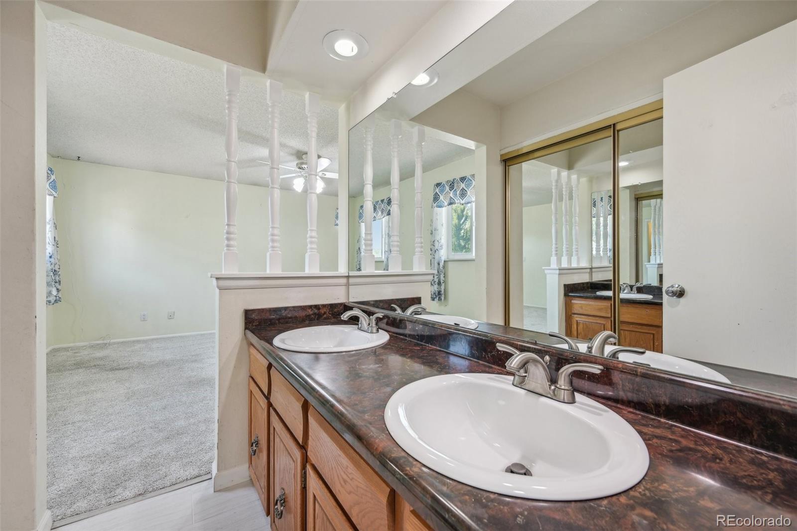 MLS Image #11 for 6559 s locust way,centennial, Colorado