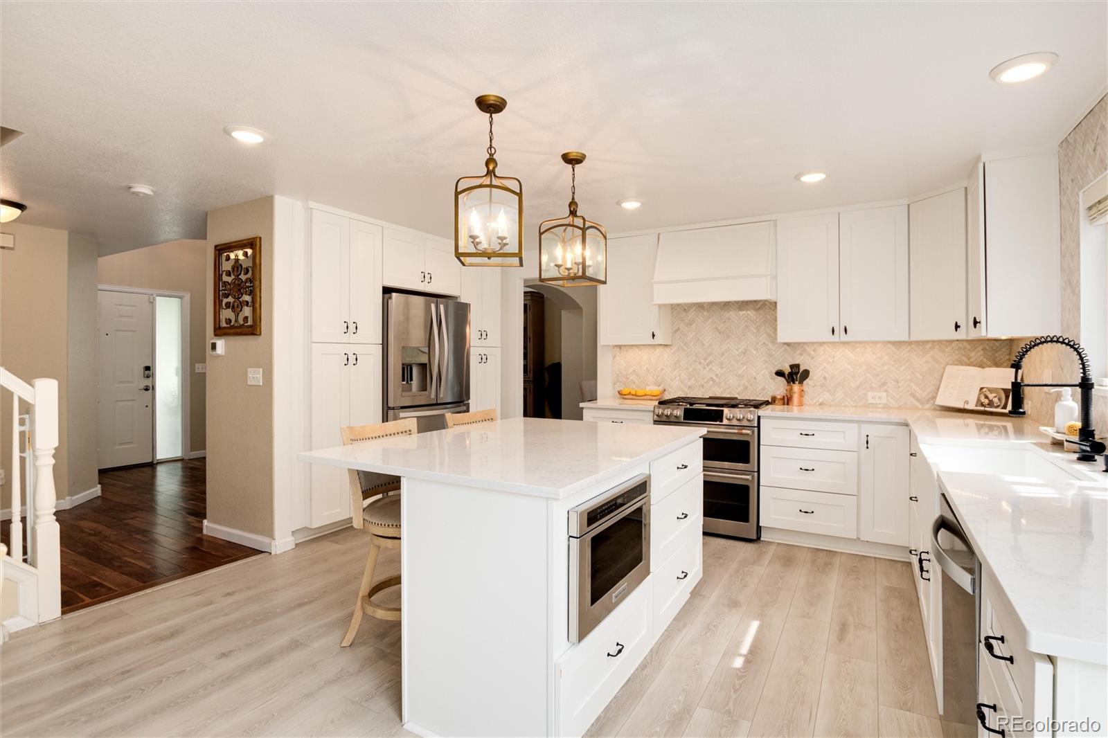 MLS Image #13 for 10876 w 55th lane,arvada, Colorado