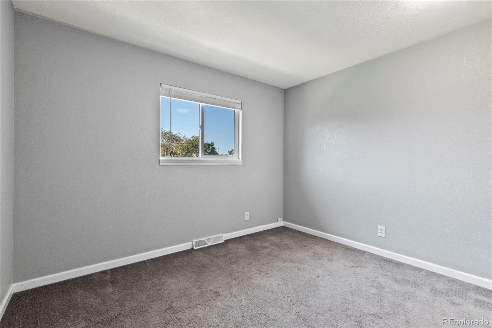 MLS Image #15 for 6650 e arizona avenue,denver, Colorado