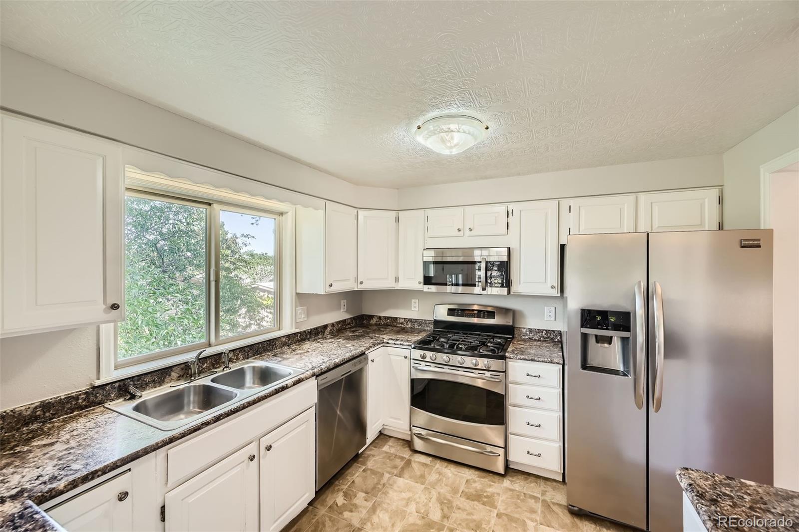 MLS Image #5 for 3020  mcintosh drive,longmont, Colorado