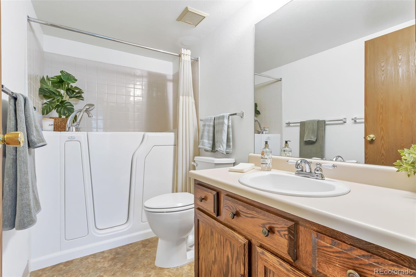 MLS Image #17 for 13890 e marina drive 302,aurora, Colorado