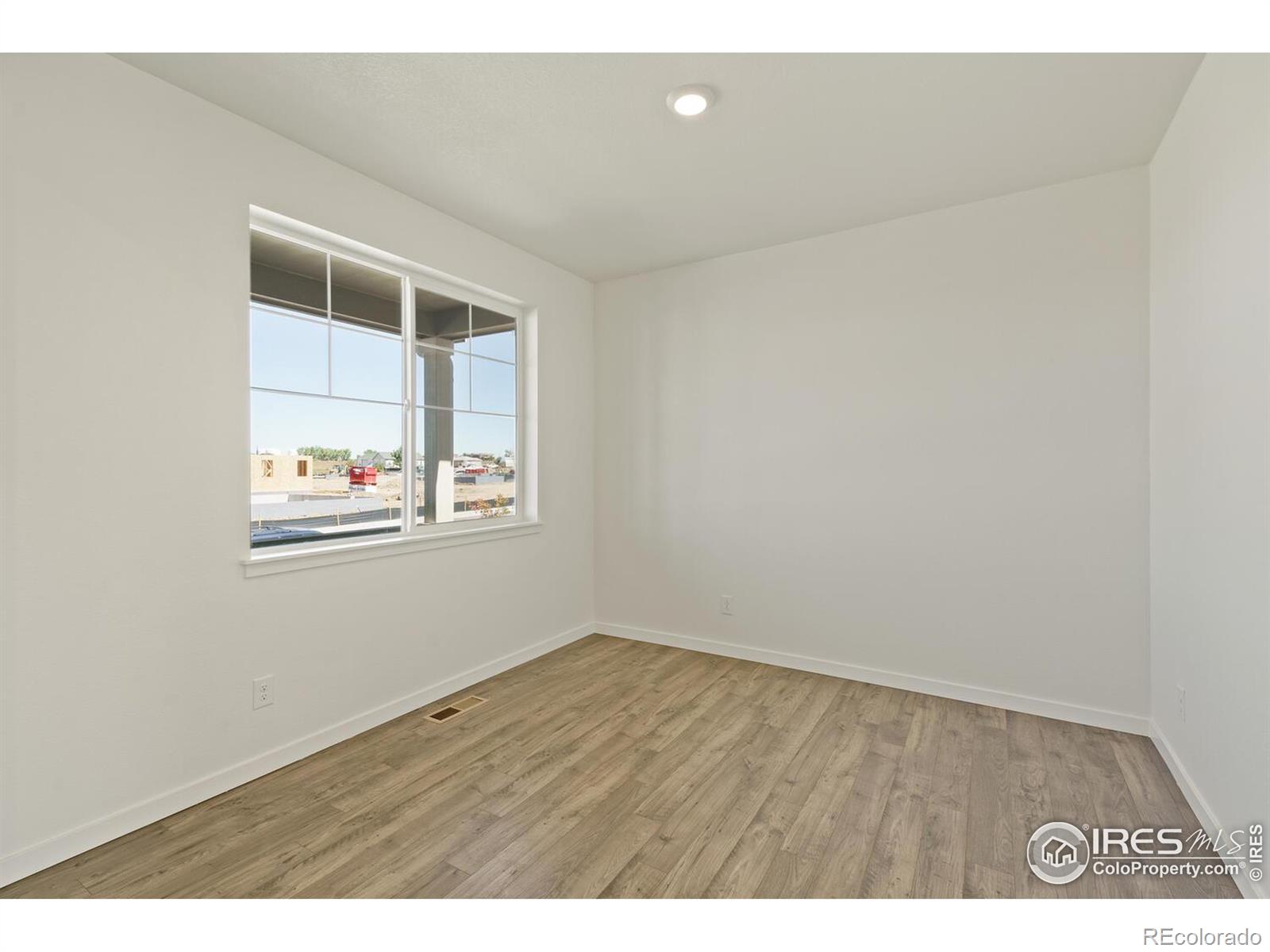 MLS Image #3 for 7212  27th st ln,greeley, Colorado