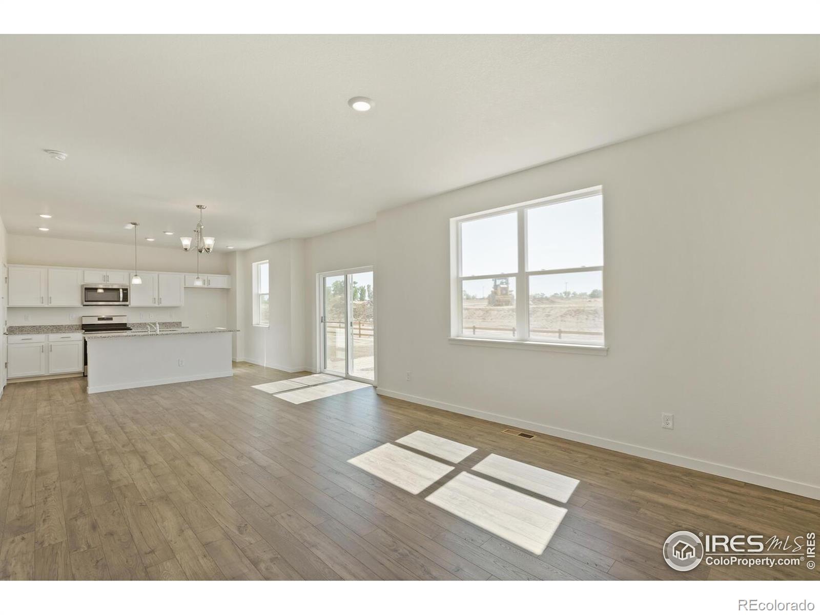 MLS Image #5 for 7212  27th st ln,greeley, Colorado