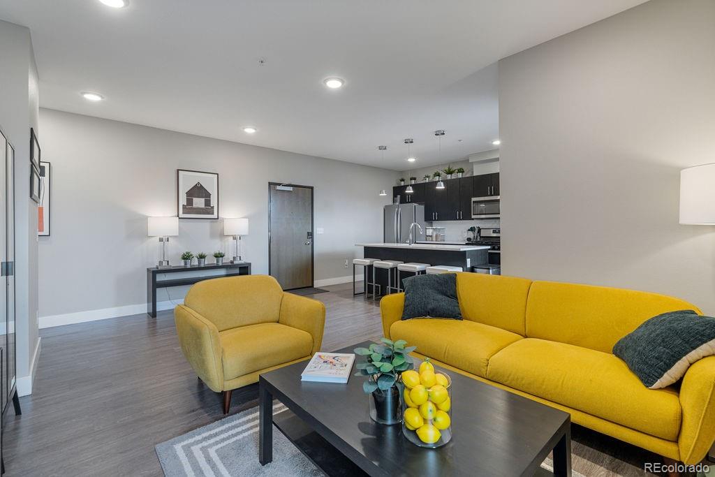 MLS Image #3 for 2374 s university boulevard,denver, Colorado