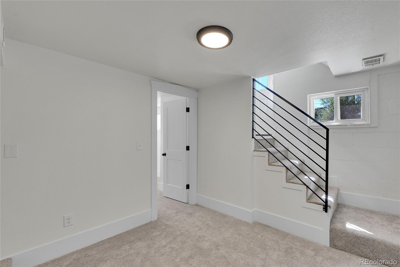 MLS Image #15 for 215 s stuart street,denver, Colorado