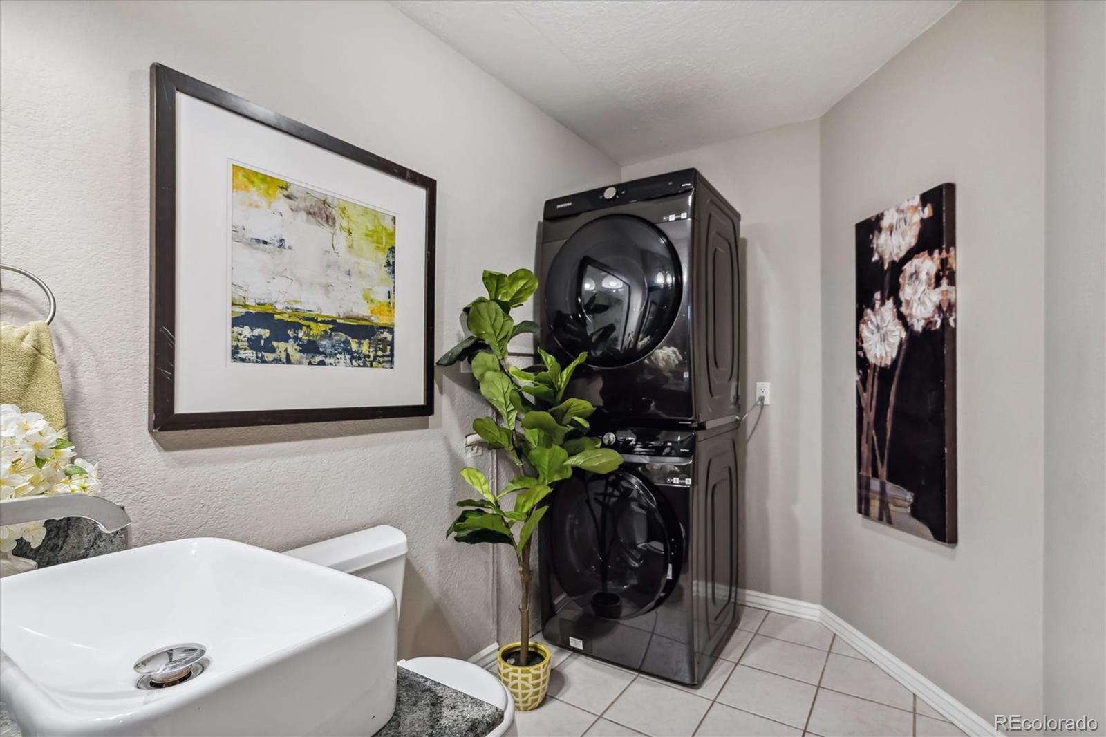 MLS Image #19 for 3651 s newport way,denver, Colorado