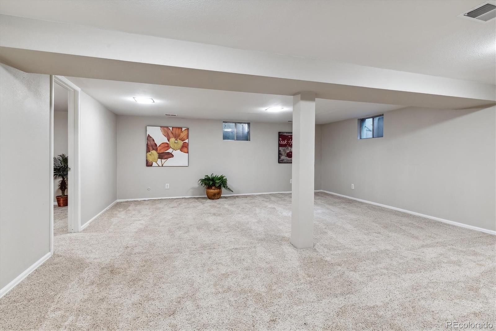 MLS Image #27 for 3651 s newport way,denver, Colorado