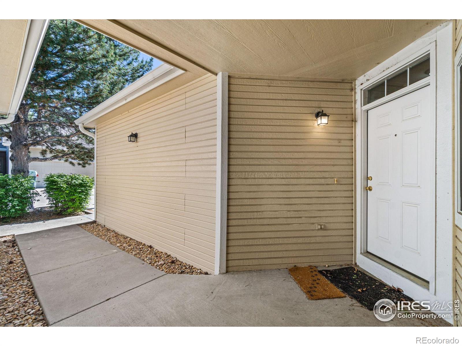 MLS Image #38 for 12131 e 2nd drive,aurora, Colorado