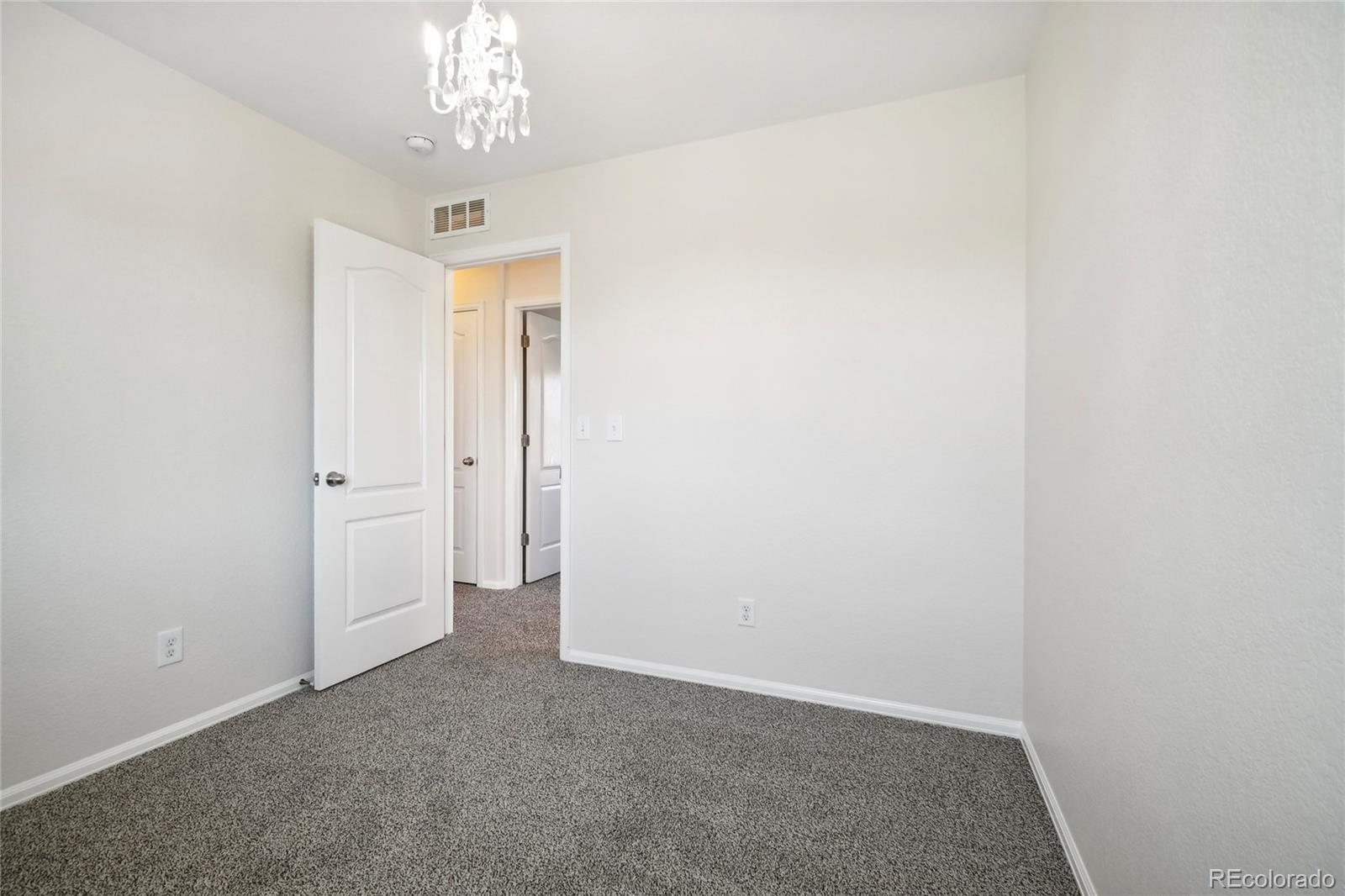 MLS Image #27 for 25811 e byers place,aurora, Colorado