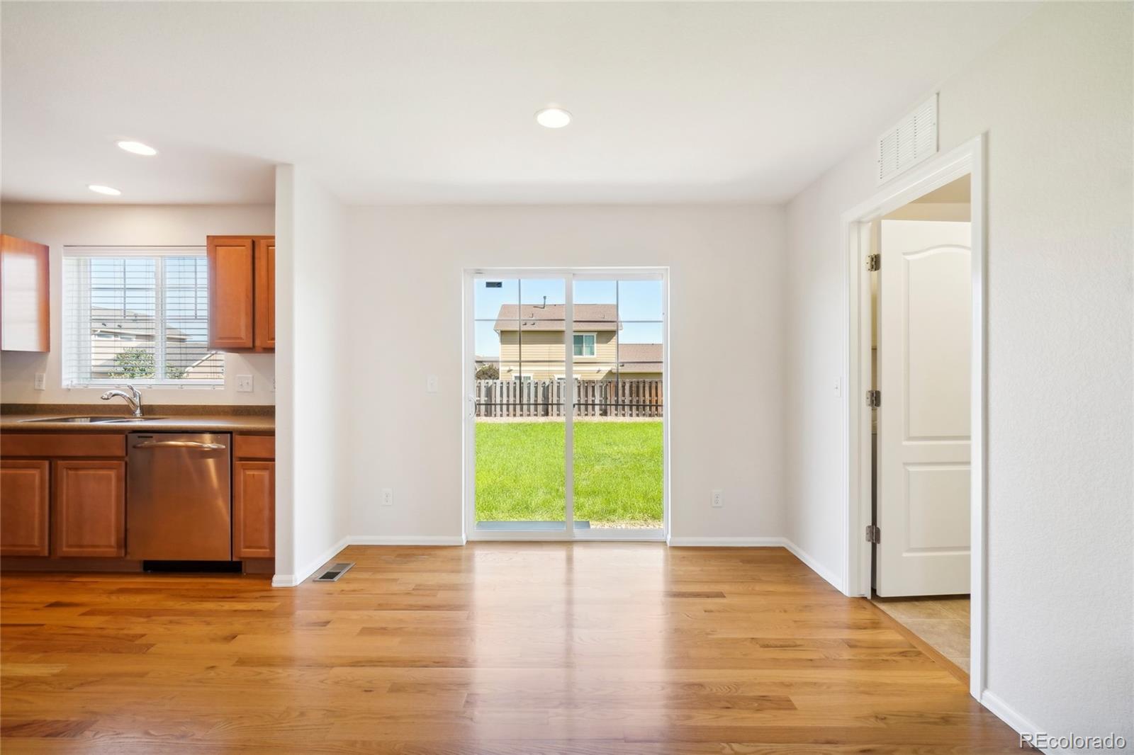 MLS Image #9 for 25811 e byers place,aurora, Colorado