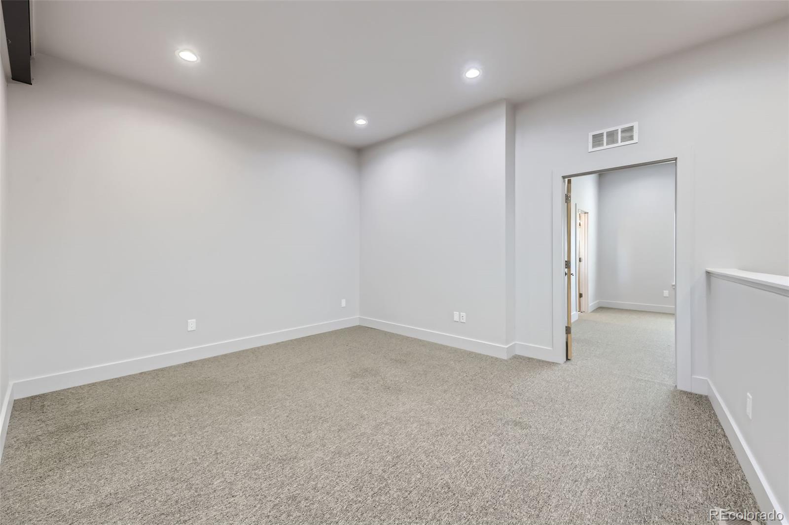 MLS Image #22 for 6008  wadsworth boulevard c,arvada, Colorado