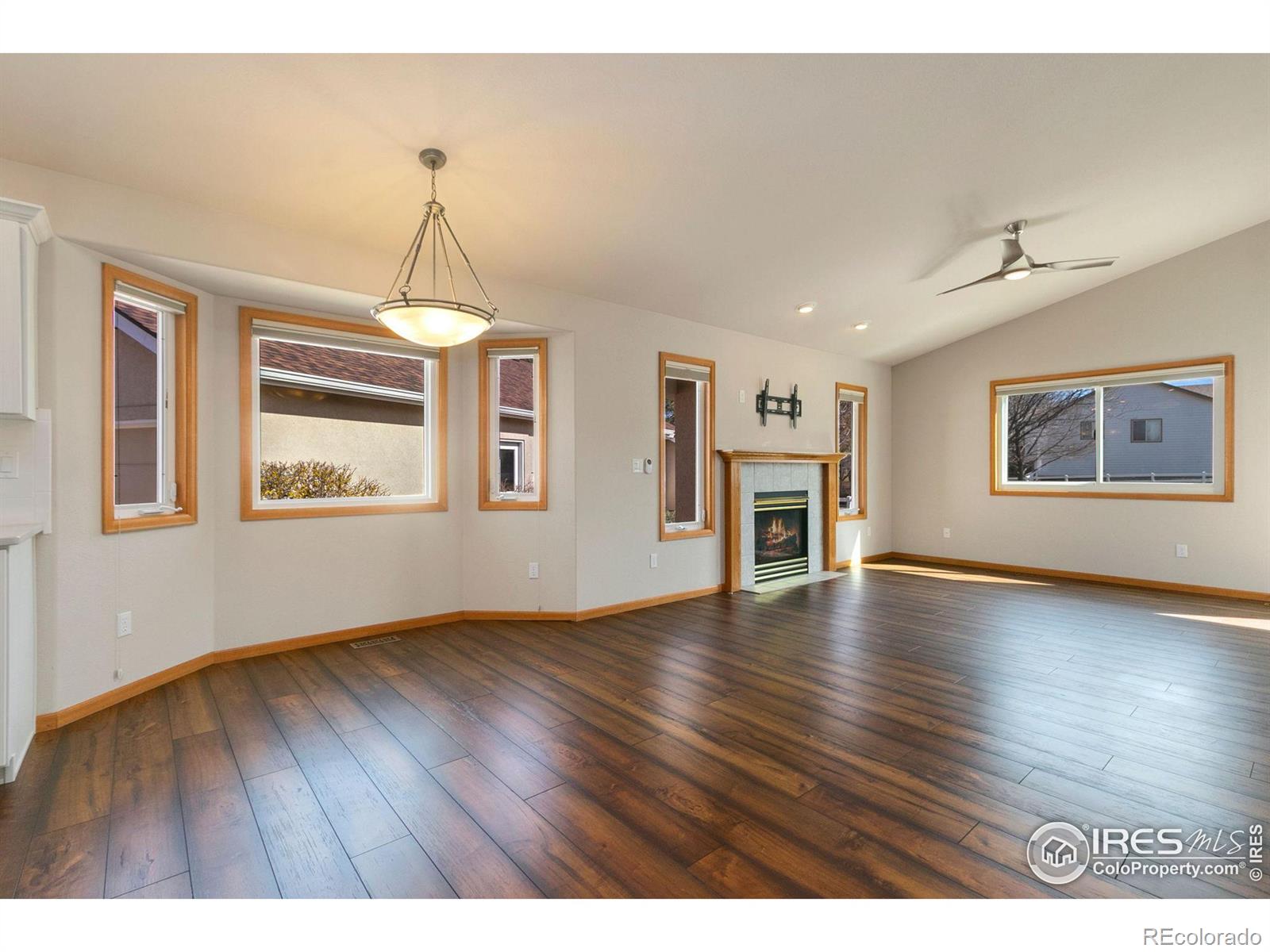 MLS Image #9 for 3982  blackstone court,loveland, Colorado