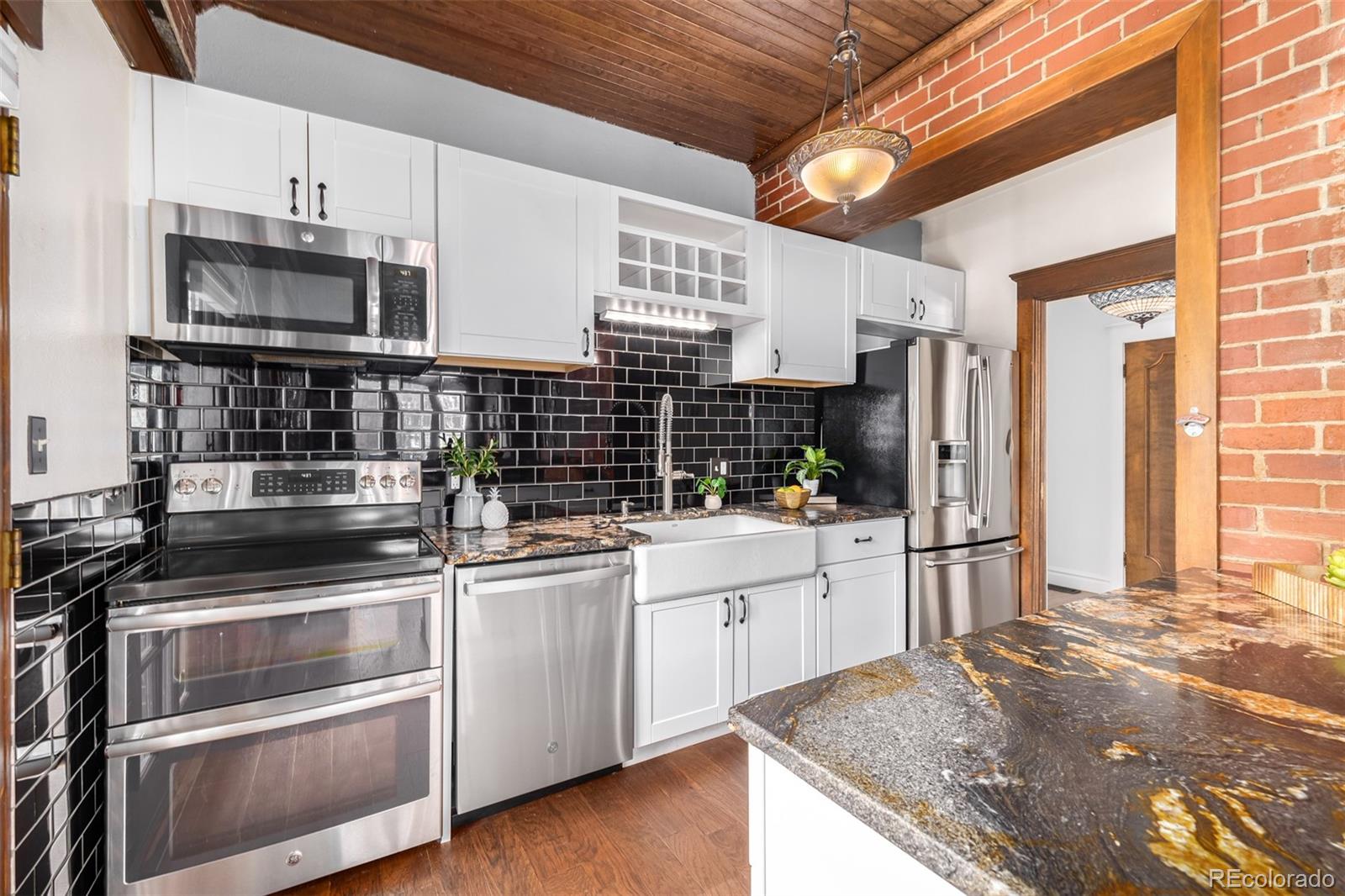 MLS Image #10 for 801 n emerson street 1,denver, Colorado