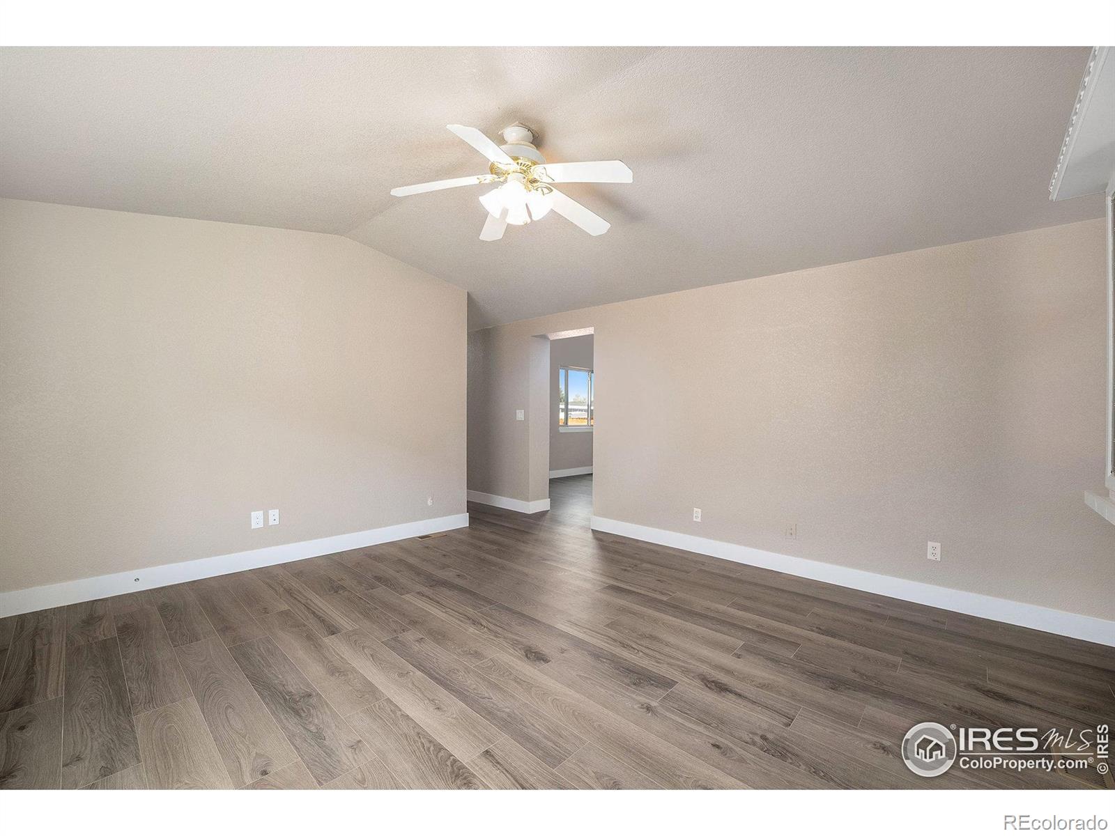 MLS Image #5 for 905  glen heather court,dacono, Colorado