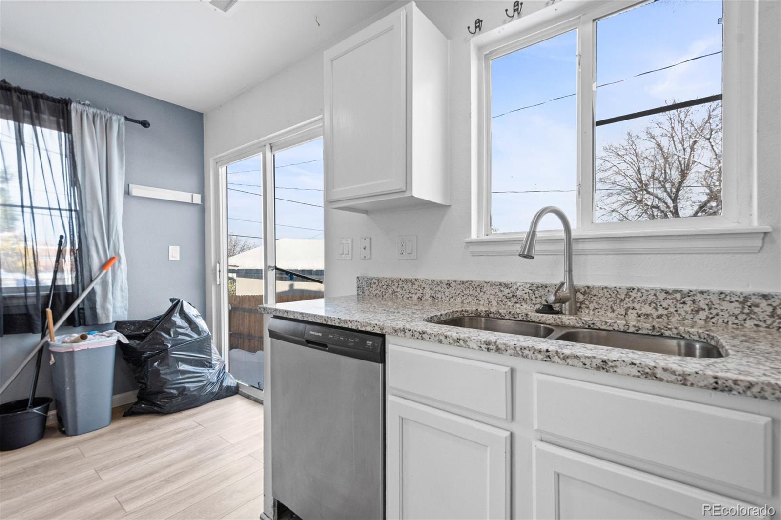 MLS Image #16 for 3395 w center avenue,denver, Colorado