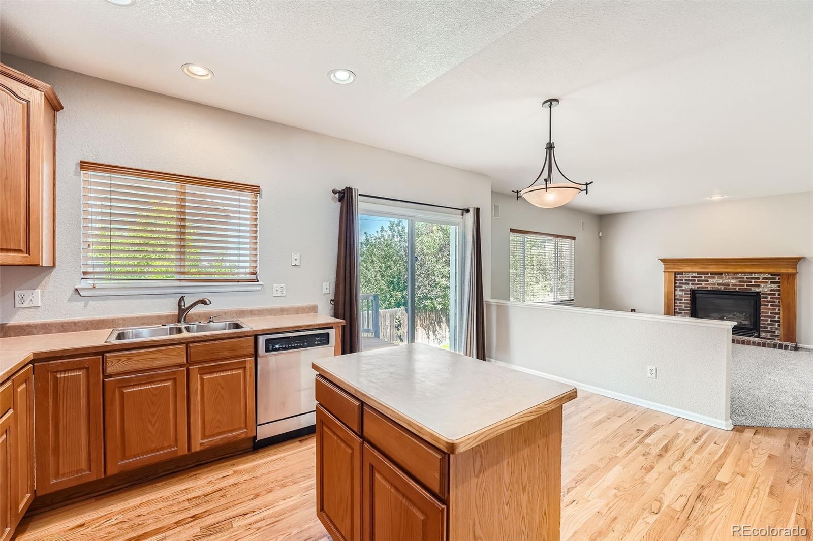 MLS Image #9 for 4732 s liverpool circle,aurora, Colorado