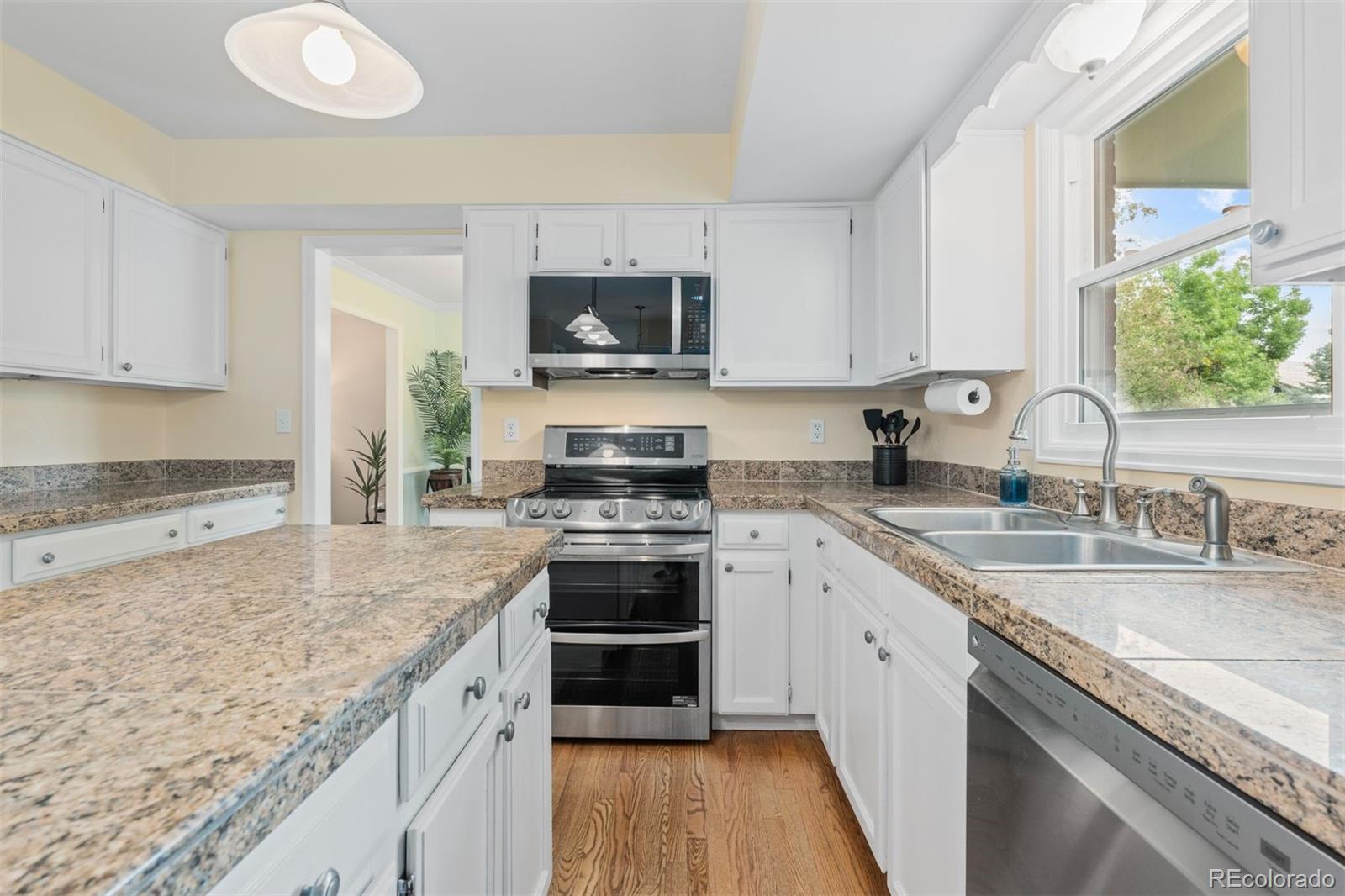 MLS Image #5 for 6964 s pontiac court,centennial, Colorado