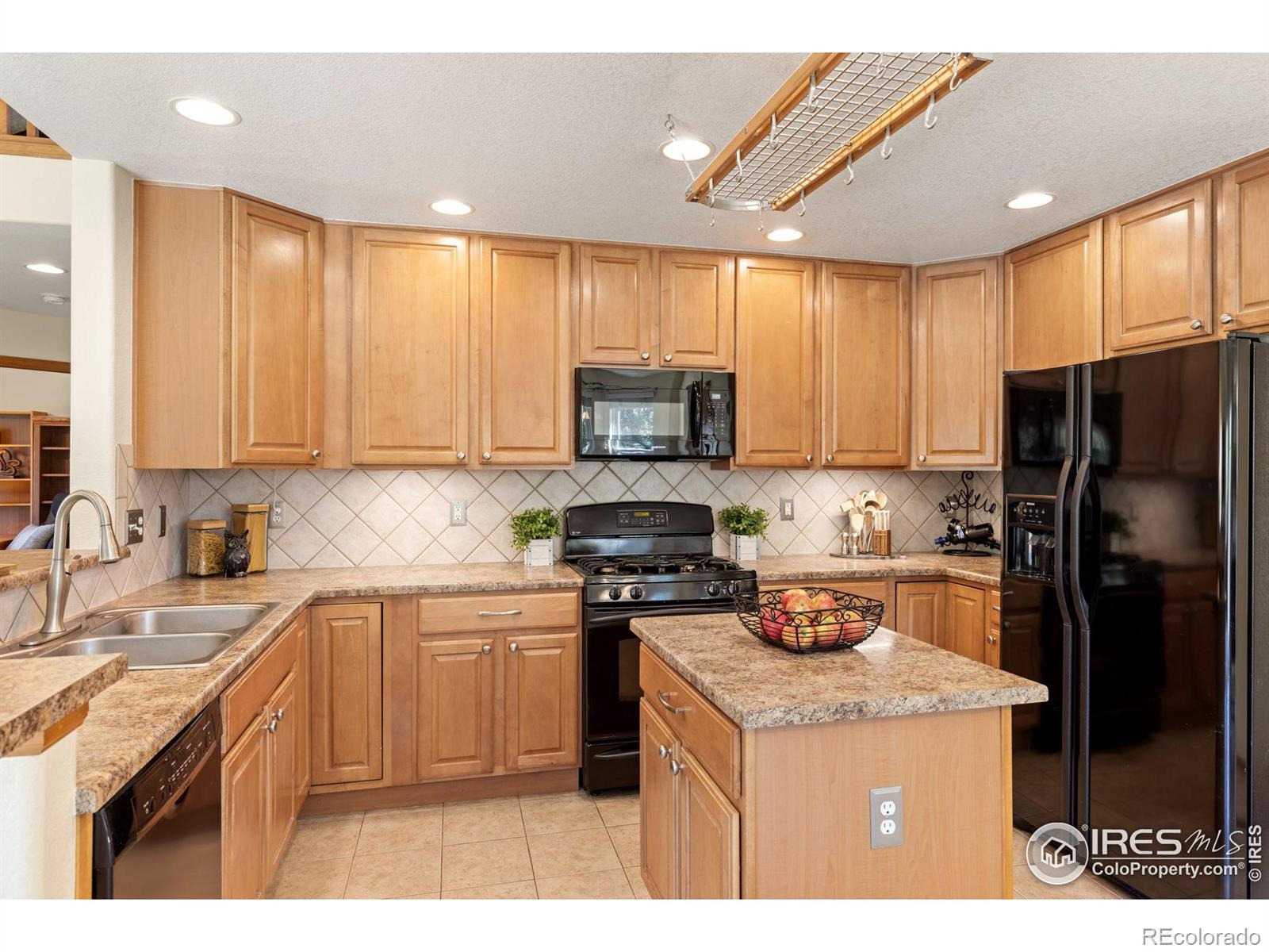 MLS Image #14 for 1639  mountain drive,longmont, Colorado