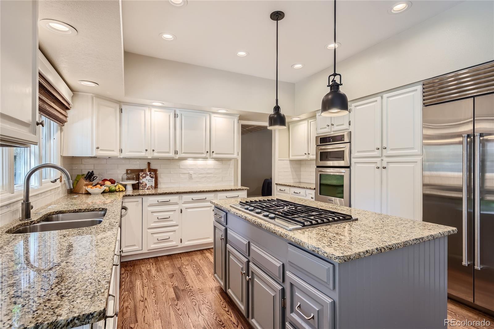 MLS Image #15 for 4256 w lake circle,littleton, Colorado