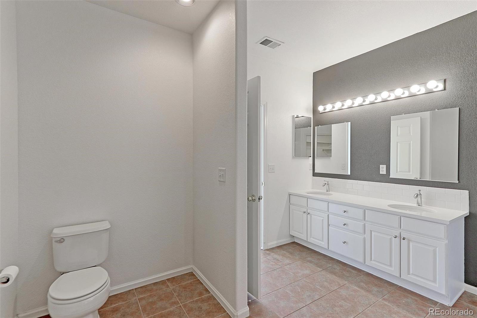 MLS Image #12 for 13722  legend way,broomfield, Colorado