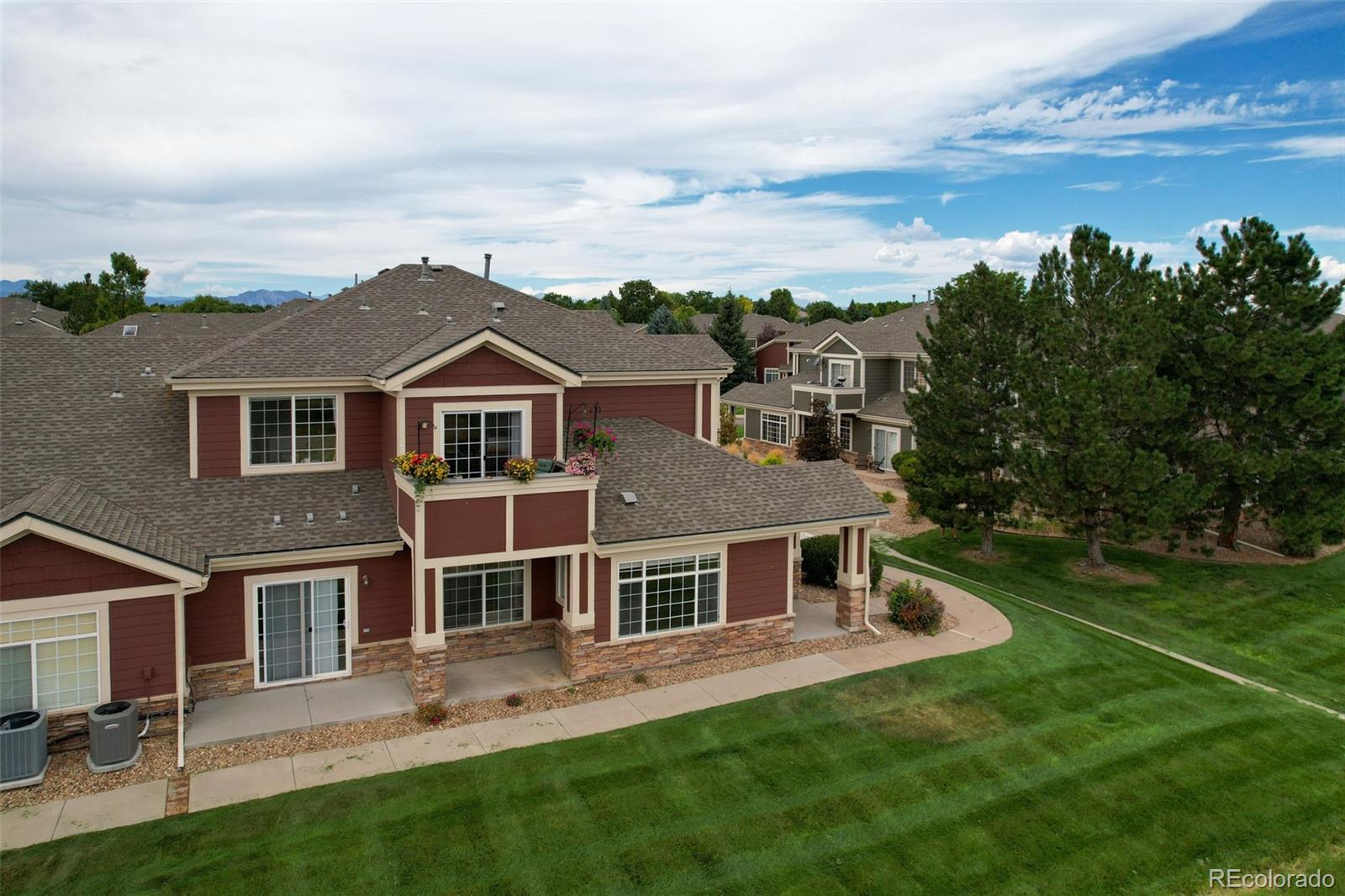 MLS Image #17 for 13722  legend way,broomfield, Colorado