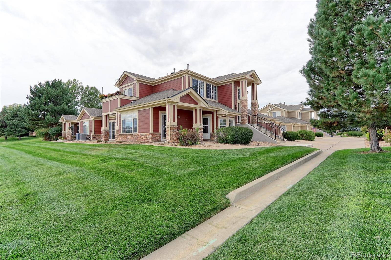 MLS Image #2 for 13722  legend way,broomfield, Colorado