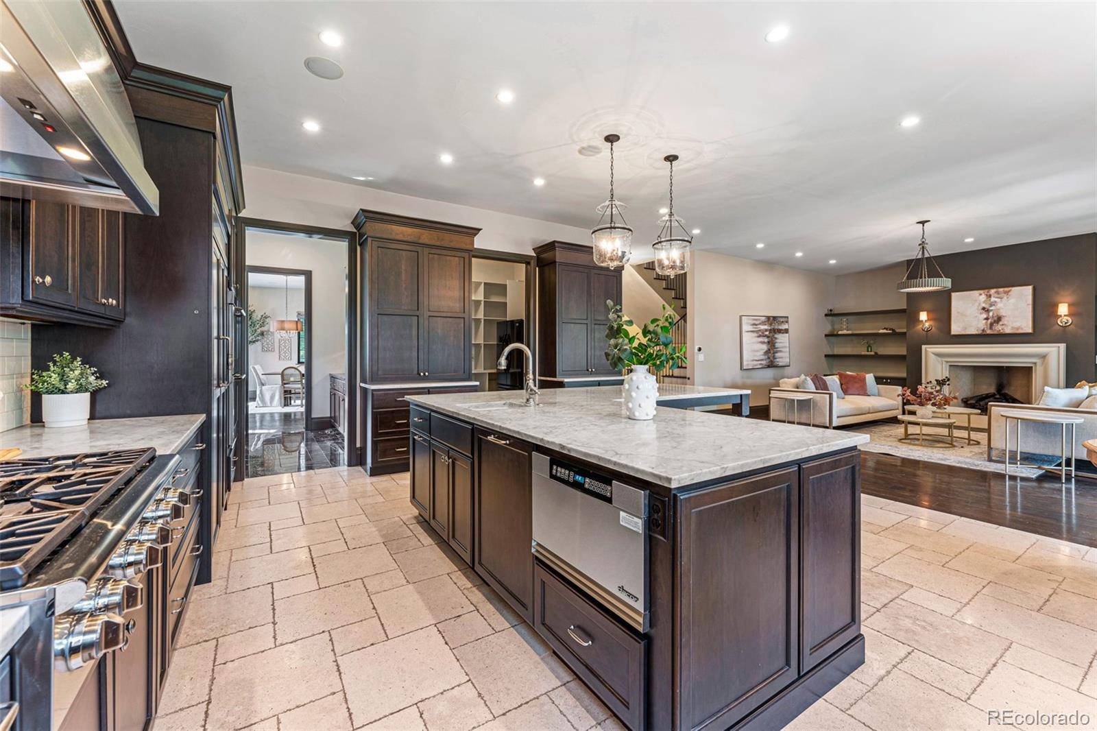 MLS Image #11 for 105  southmoor drive,denver, Colorado