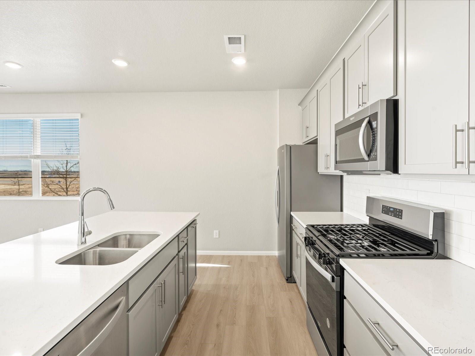MLS Image #10 for 20957 e 65th avenue,aurora, Colorado