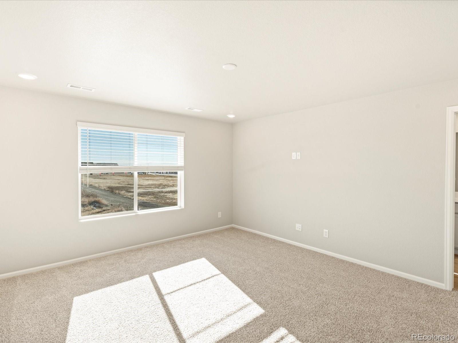 MLS Image #22 for 20957 e 65th avenue,aurora, Colorado